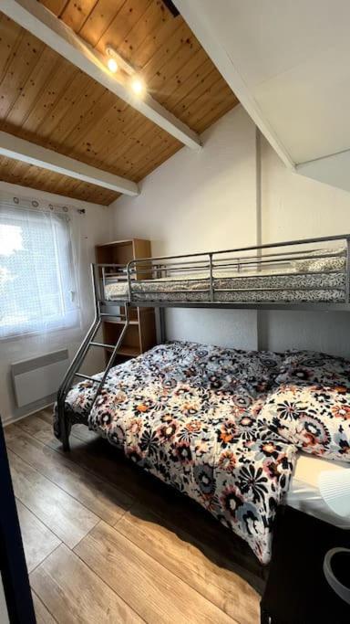 T2 Mezzanine Port Apartment *